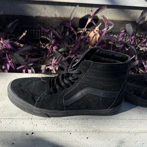 Vans Men's Black Suede High-Top Sneakers